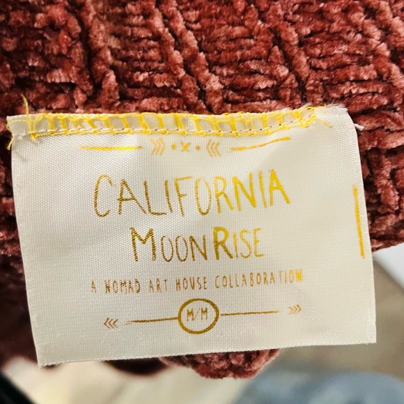 Cardigan - Picture 3 of 5